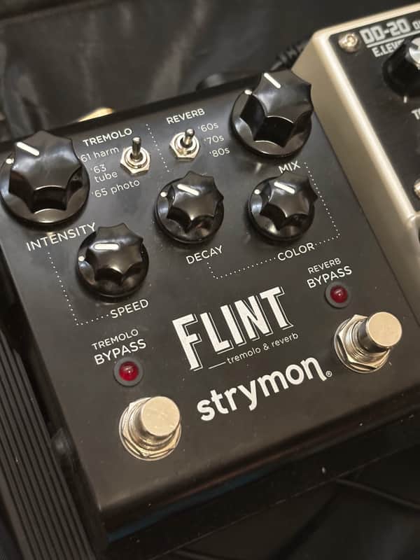 Strymon Flint Reverb and Tremolo V1 Black Knobs image 1