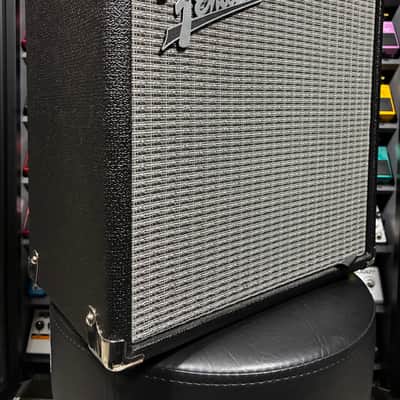 Immagine Fender Rumble 15 V3 15-Watt 1x8" Bass Combo 2015 - Present - Black - 3