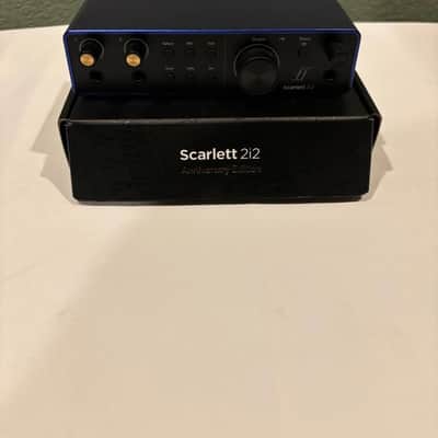 Focusrite 2i2 Anniversary Edition USB-C Audio Interface 2025 - ISA Blue image 3