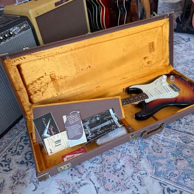 Used Fender Custom Shop ‘60 Stratocaster Closet Classic - Sunburst w/OHSC image 12