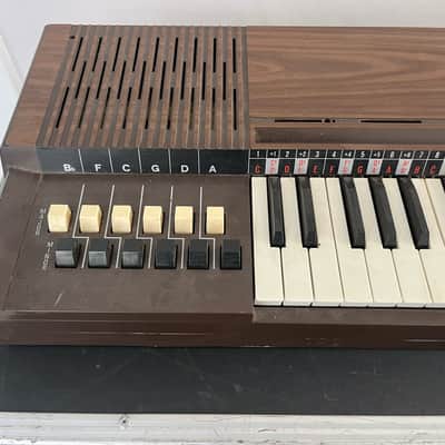 Bontempi Electric Chord Organ 60s image 1