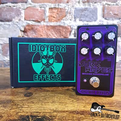 IdiotBox Effects Dark Waves Echo Chorus *NEW* (2025 - Black/Purple)
