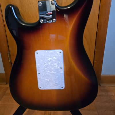 Fender Dave Murray Artist Series Signature Stratocaster 2015 - Present - 2-Color Sunburst image 7