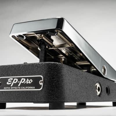 Xotic EP-PRO Booster + Volume Pedal