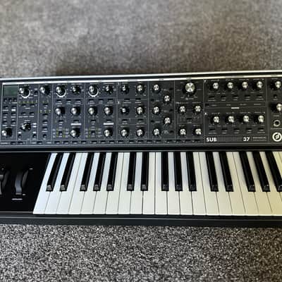 Moog Subsequent 37 Analog Synth 2017 - Present - Black