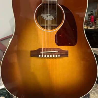 Gibson J45 2025 - Honeyburst image 8