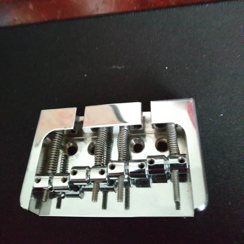 Hipshot B Style Hipshot 4 String Bass Bridge 17mm String Spacing, Chrome image 1