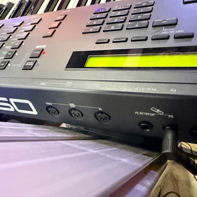 Yamaha Vintage V50 Synthesizer LIKE NEW image 17
