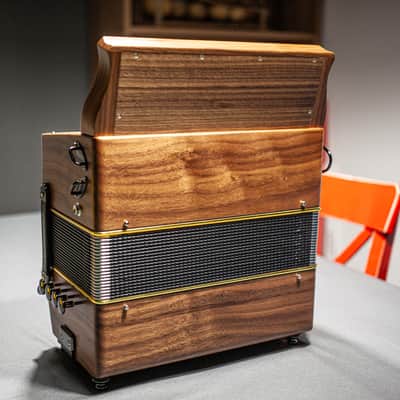 Acordeón datónico Castagnari Jà button accordion image 4