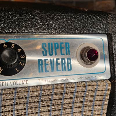 Vintage 1977 Fender Super Reverb 2-Channel 40-Watt 4x10" Guitar Combo Silverface w/ Footswitch image 3