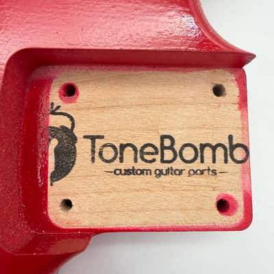 Tonebomb Mustang Body Relic Alder 2-Piece Nitro Super-Light bb6507 image 9