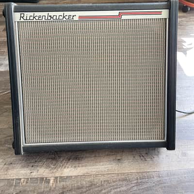 Rickenbacker  PA112 HPM Powered monitor image 1