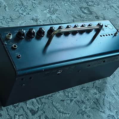 Yamaha THR10C Classic 10-Watt 2x3" Stereo Digital Modeling Guitar Combo 2013 - 2018 - Black image 3