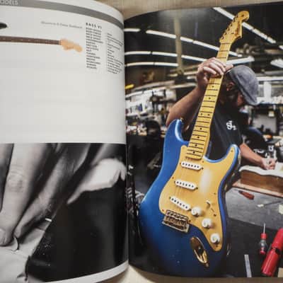 FENDER CUSTOM SHOP 2017 CUSTOM GUITAR DESIGN GUIDE CATALOG image 2