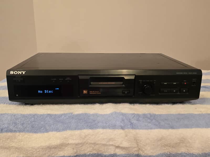 Sony MDS-JE330 minidisc deck Early 2000s - Black
