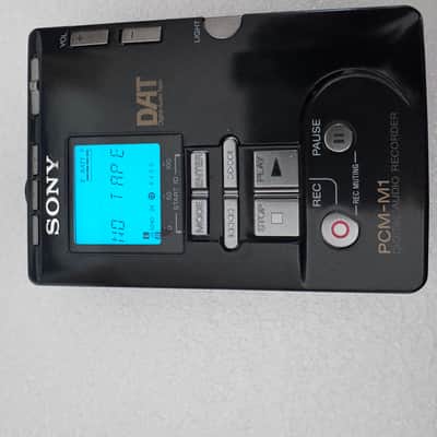 Sony PCM-M1 legendary professional-grade Digital Audio Tape (DAT) recorder 2000 - Excellent image 11