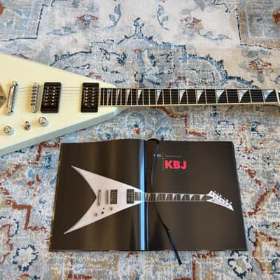 Jackson King V Custom Shop KBJ "James Hetfield" Master of Puppets 2024 - Ivory image 2