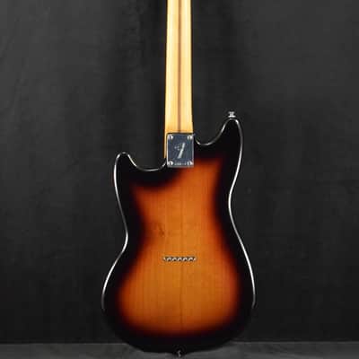 Immagine Mint Fender Player II Mustang 3-Color Sunburst Maple Fingerboard - 8