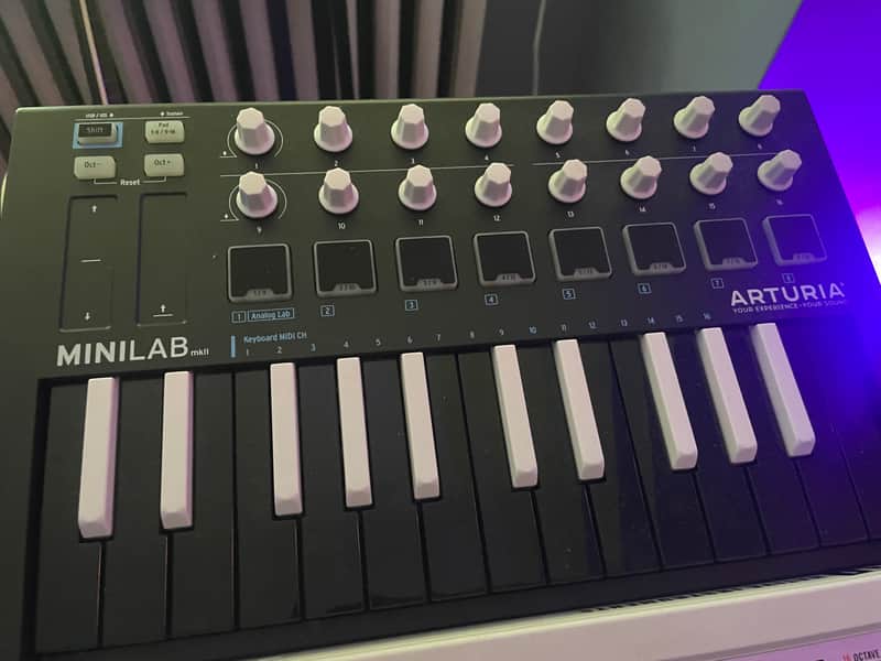 Arturia Minilab MKII MK2 Inverted 25-Key MIDI Controller Keyboard (mint) image 1