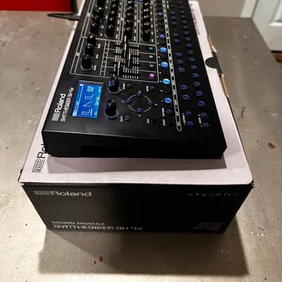 Roland SH-4D Polyphonic Desktop image 1