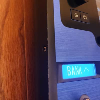 Line 6 Helix Floor Limited Edition 2019 Lightning Blue image 7