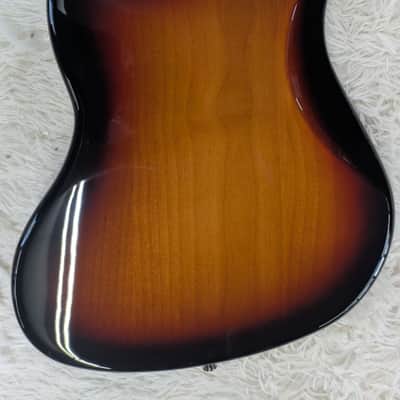 Fender Kurt Cobain Jaguar® Right-Handed, Rosewood Fingerboard, 3-Color Sunburst image 4