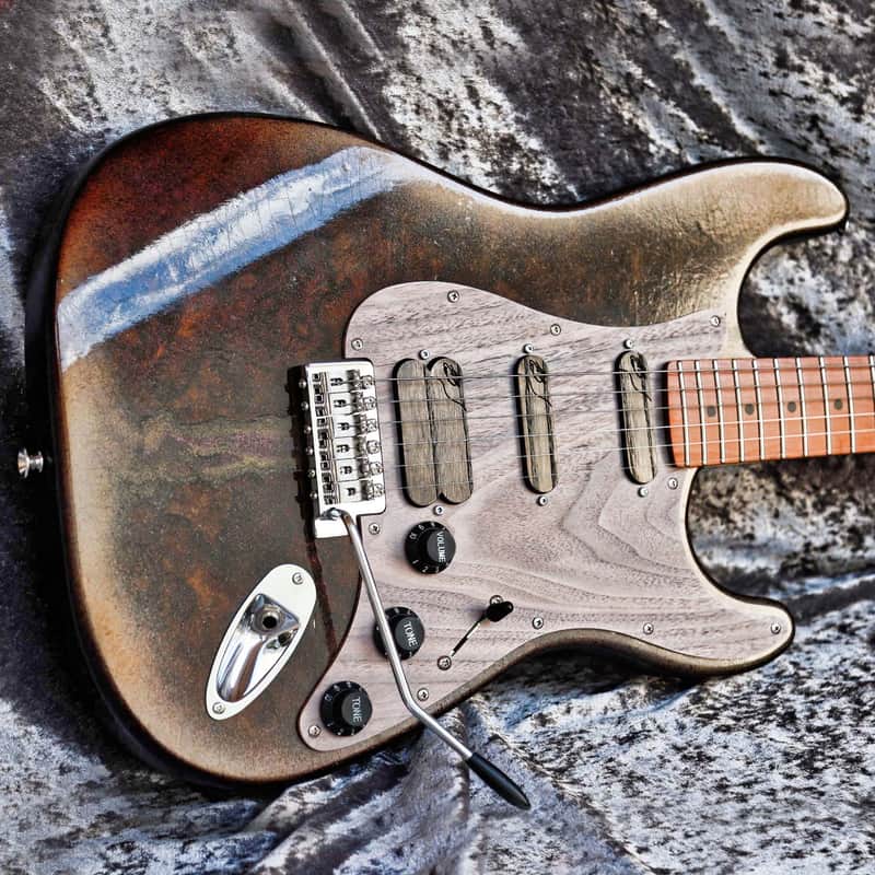 GB Liuteria build to order Traditional Strato walnut burl brown relic image 1
