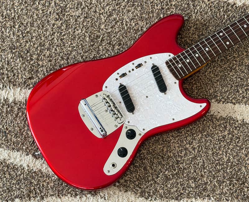 2010-2012 Fender Japan MG-69/MH Mustang Reissue Candy Apple Red Matching headstock MIJ