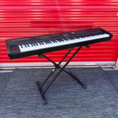 Roland RD-700SX 88-Key Digital Stage Piano | Very Clean