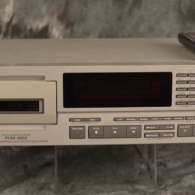 Sony Professional PCM-2600 DAT Machine Digital Audio Tape Master Recorder w FREE Tapes & Remote image 1