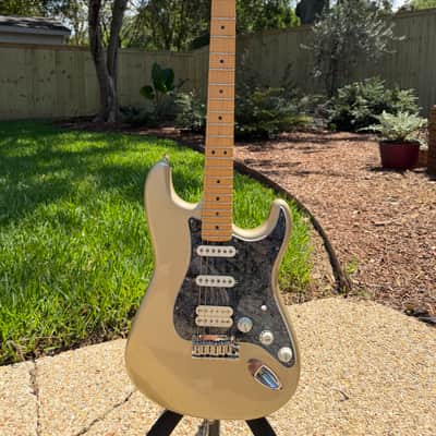Fender US American Lone Star Stratocaster HSS with Maple Fretboard 1999 - Humbucker bridge - Shoreline Gold image 1