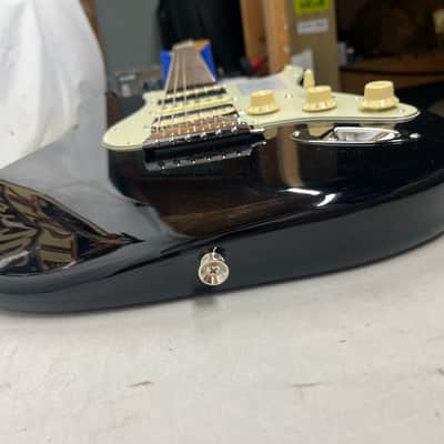 Fender 2024 Collection, Made in Japan Hybrid II Stratocaster Strat HSH - Black image 18