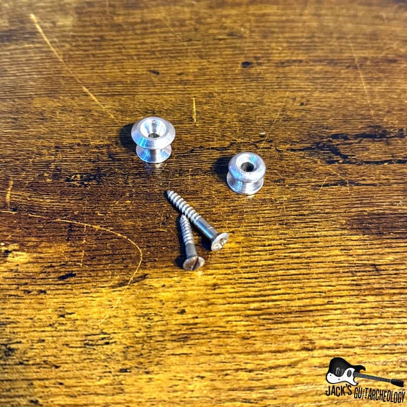 Economy Strap Buttons