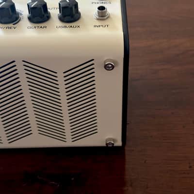 YAMAHA THR10  V.2 image 8