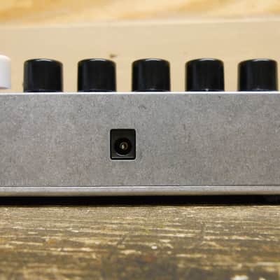 Electro-Harmonix Voice Box Harmony Machine & Vocoder - Purple / Black image 5