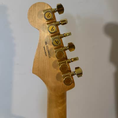 Fender Player Stratocaster with Maple Fretboard 2018 - 2024 - Polar White (UPGRADED) image 6