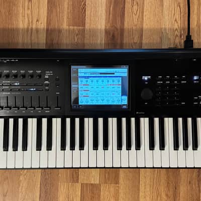 Korg KRONOS 2 61-Key Synthesizer Workstation image 1