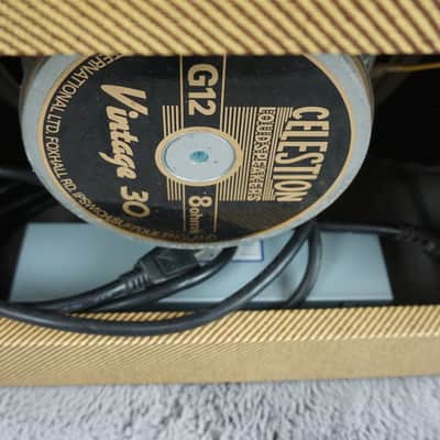 Carvin Vintage 16 Tweed Tube Guitar Combo image 11