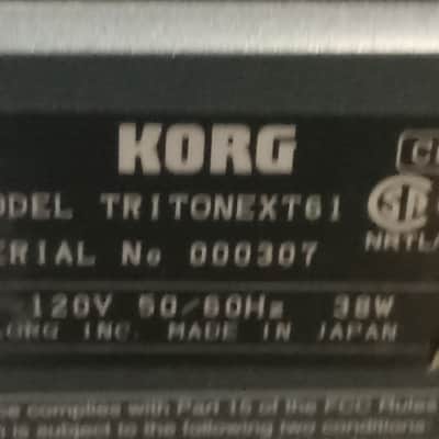 Korg Triton Extreme 61-Key 120-Voice Polyphonic Workstation - Blue image 9