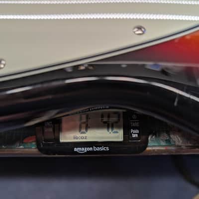 Squier Paranormal Toronado 2022, 3-Color Sunburst image 12