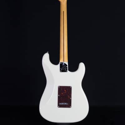 Fender American Professional II Stratocaster Left-Hand, Maple, Olympic White image 7