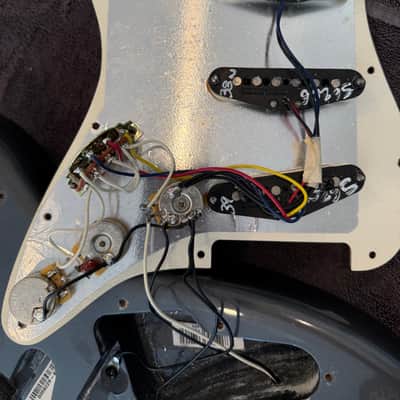 Fender (USA Made) Stratocaster with Maple Fretboard 2009 - Charcoal image 10