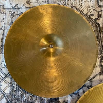Zildjian Vintage 60's 14" Hi Hats - Thin, Sloshy, & Smoky - 788g/901g image 5