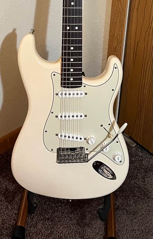 Fender American Standard Stratocaster with Rosewood Fretboard 2008 - 2016 - Olympic White