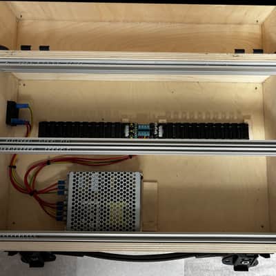 Ikocase Portable Eurorack Case 6u 88hp Powered 2023 - wood image 5