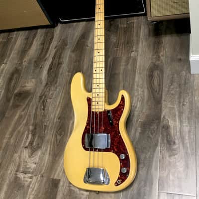 Fender Precision Bass 1968 See Thru Blonde image 2