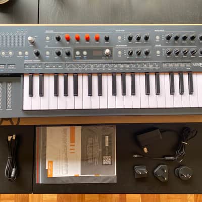 Arturia MiniFreak 37-Key 6-Voice Polyphonic Hybrid Synthesizer 2022 - Present - Black image 8