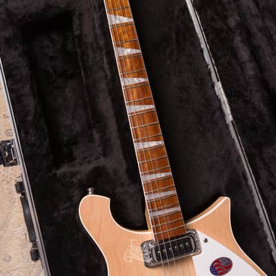 Rickenbacker 620 Maple Glow image 6