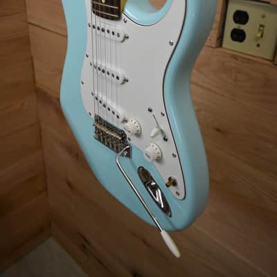 Fender Partscaster Strat 2015 - Daphne Blue image 3