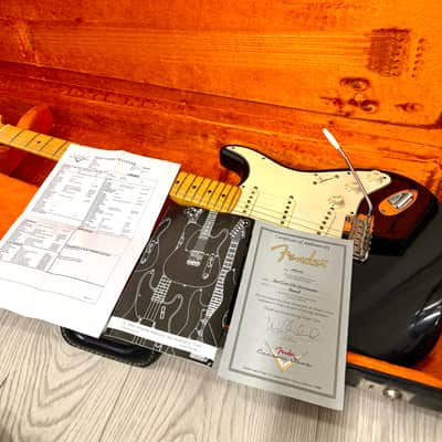 Fender Custom Shop Special Custom Deluxe Stratocaster - black image 4